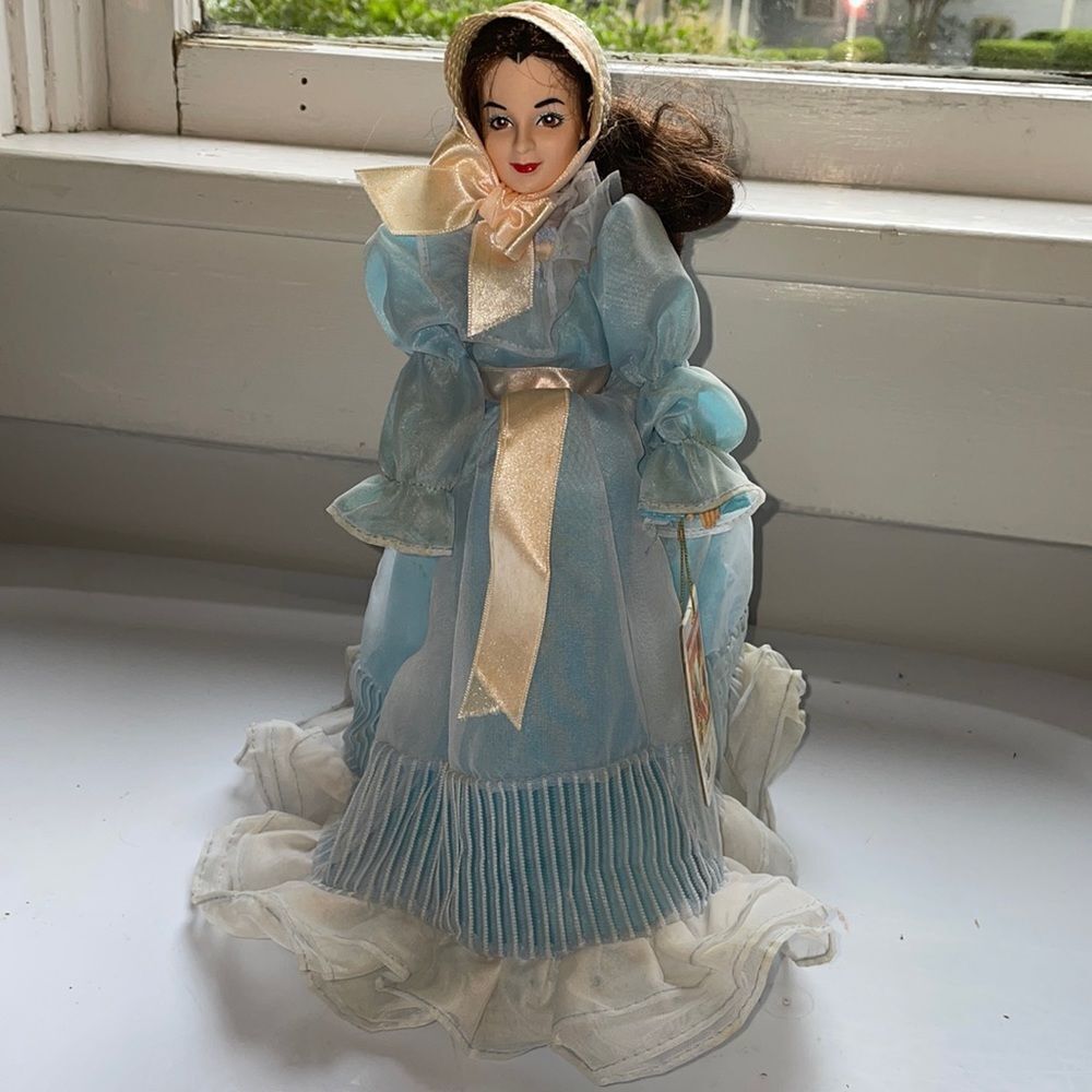 Vintage 1989‎ World Doll Gone With The Wind Melanie Hamilton doll on stand
